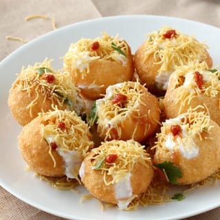 Dahi Batata Puri